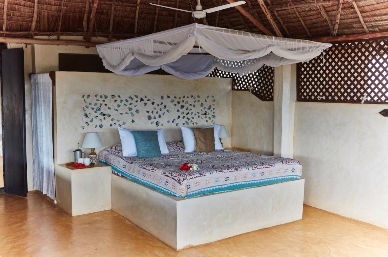 Banana House And Wellness Centre Hotel Lamu Exterior photo