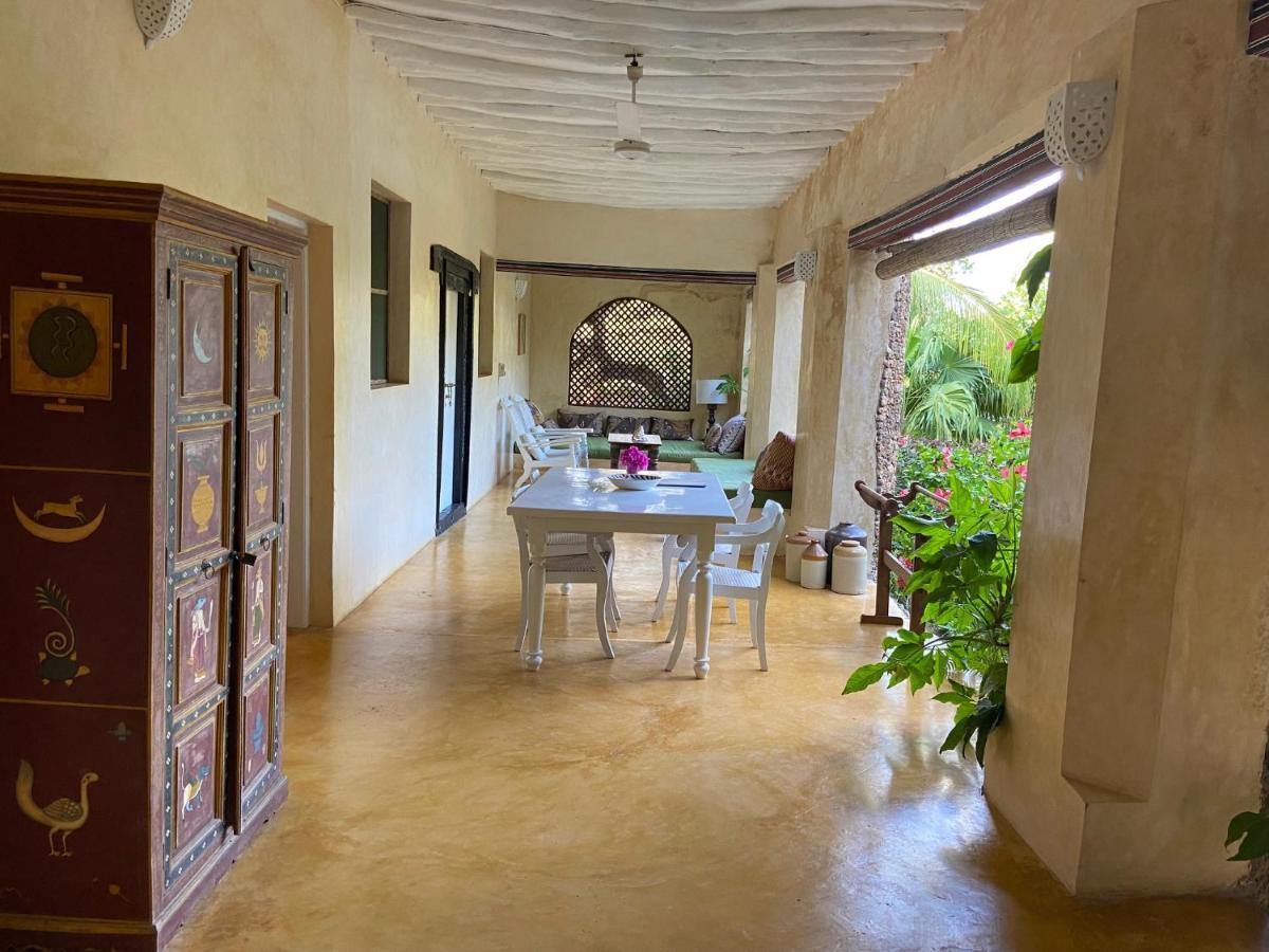 Banana House And Wellness Centre Hotel Lamu Exterior photo