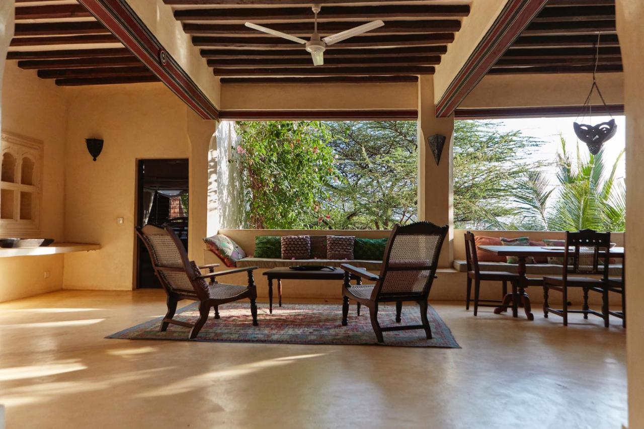 Banana House And Wellness Centre Hotel Lamu Exterior photo