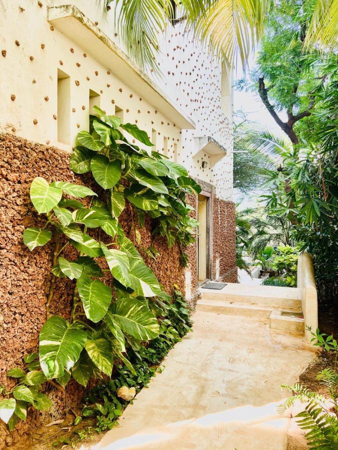 Banana House And Wellness Centre Hotel Lamu Exterior photo