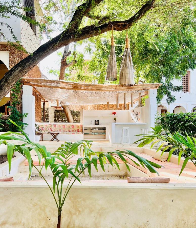 Banana House And Wellness Centre Hotel Lamu Exterior photo