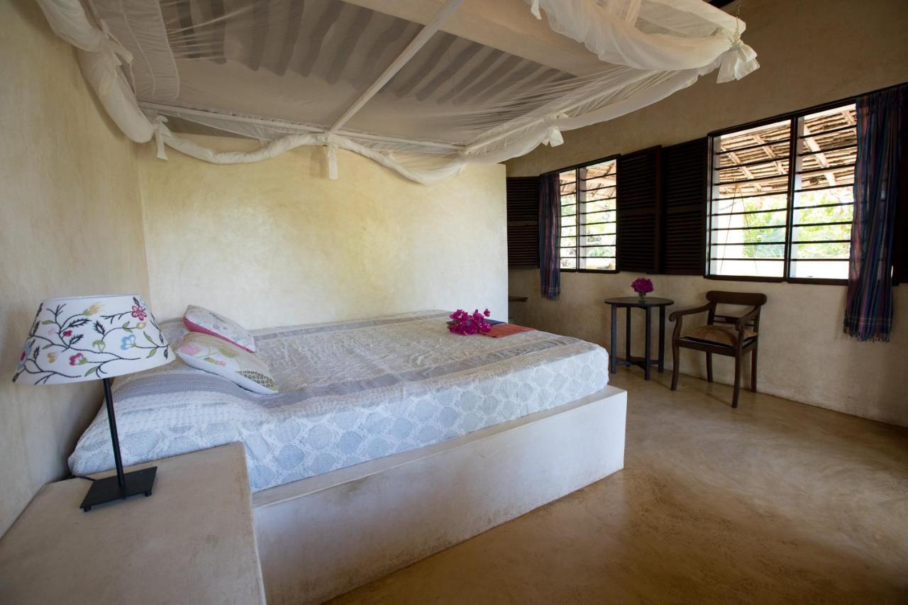 Banana House And Wellness Centre Hotel Lamu Exterior photo