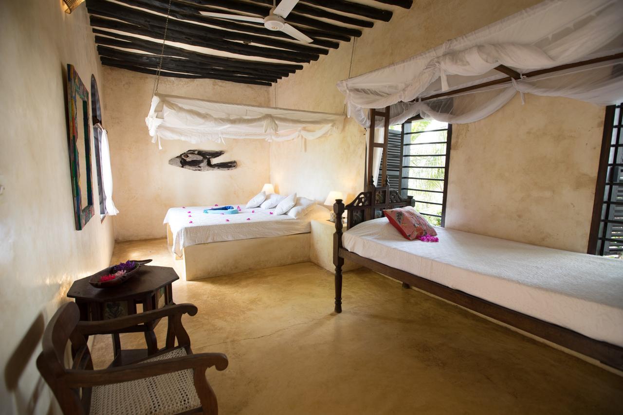 Banana House And Wellness Centre Hotel Lamu Exterior photo