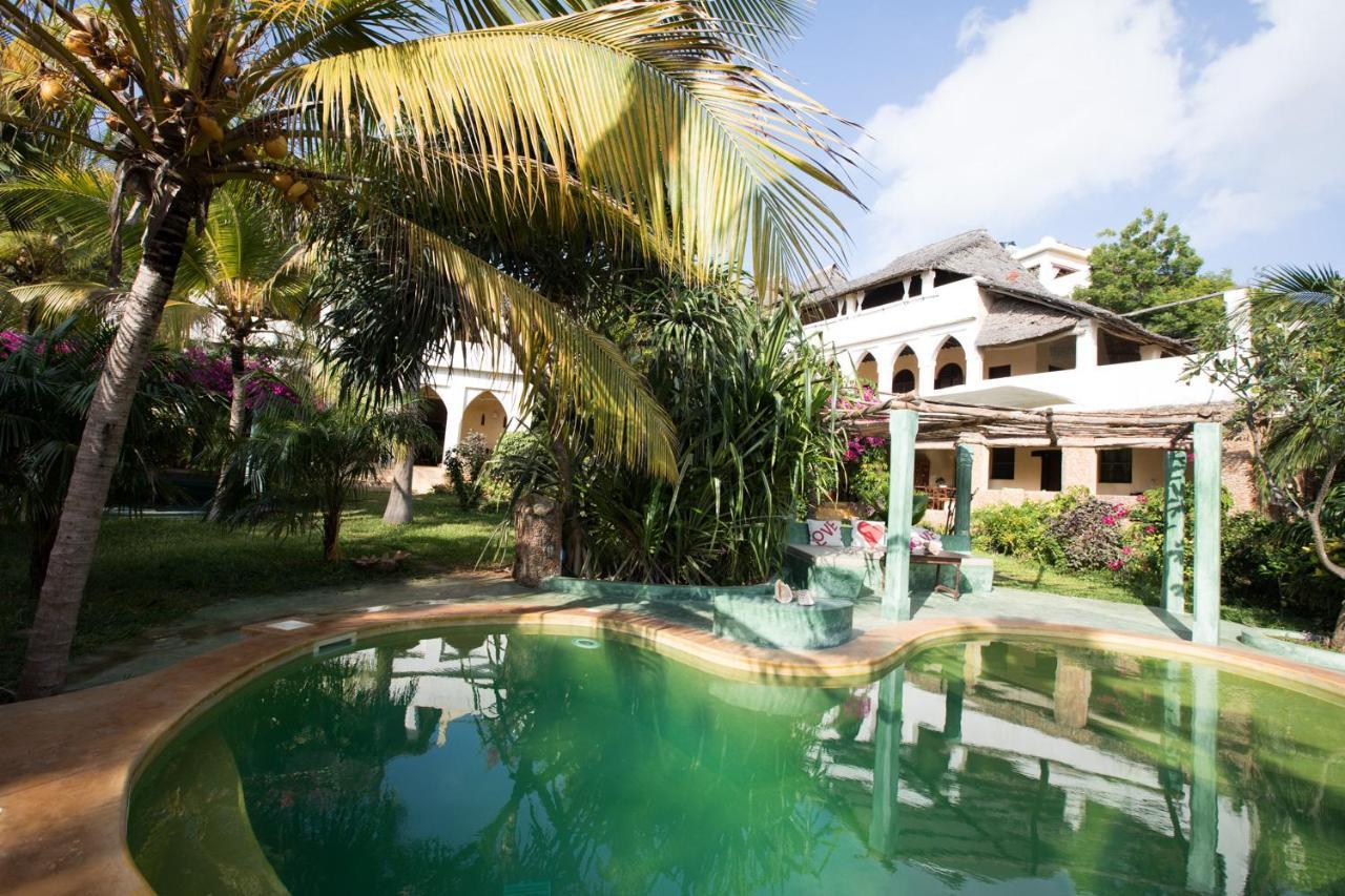 Banana House And Wellness Centre Hotel Lamu Exterior photo