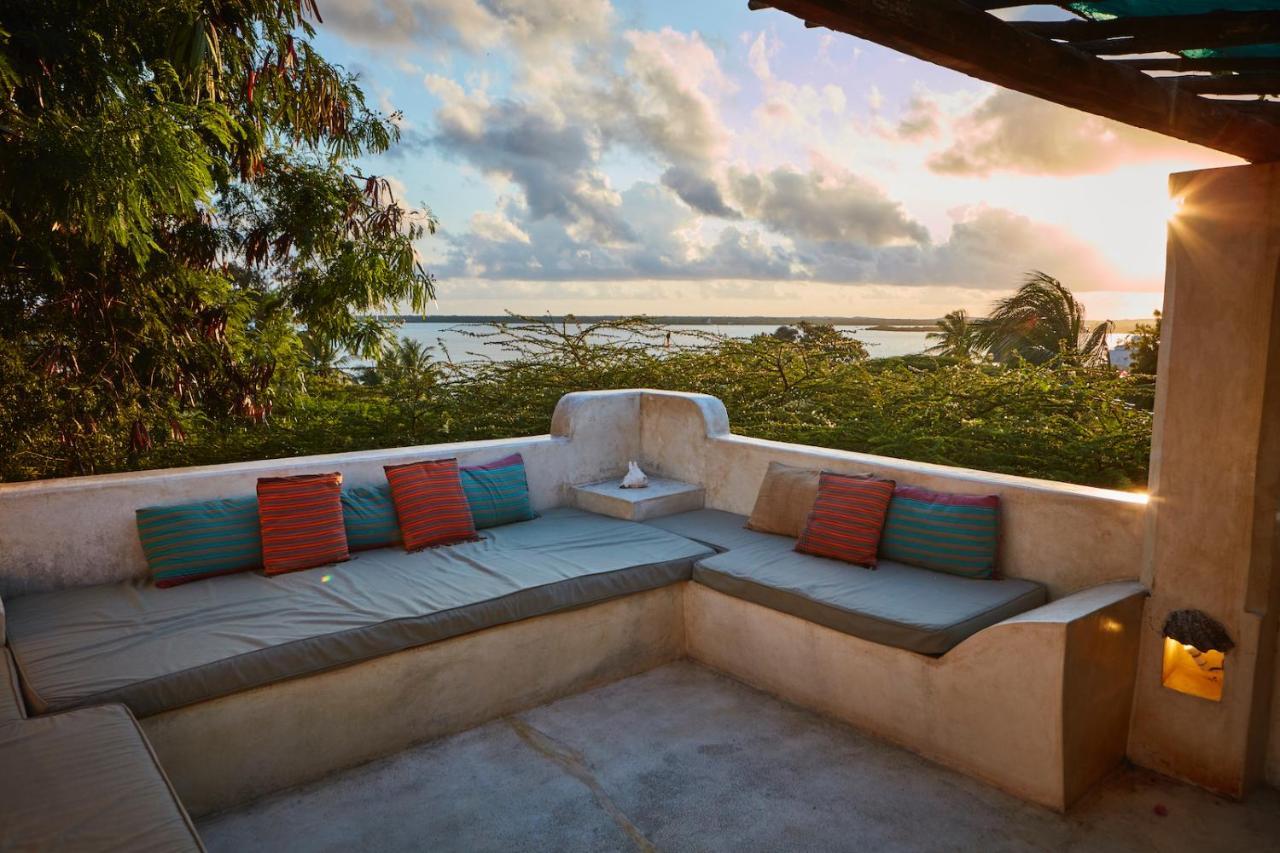 Banana House And Wellness Centre Hotel Lamu Exterior photo