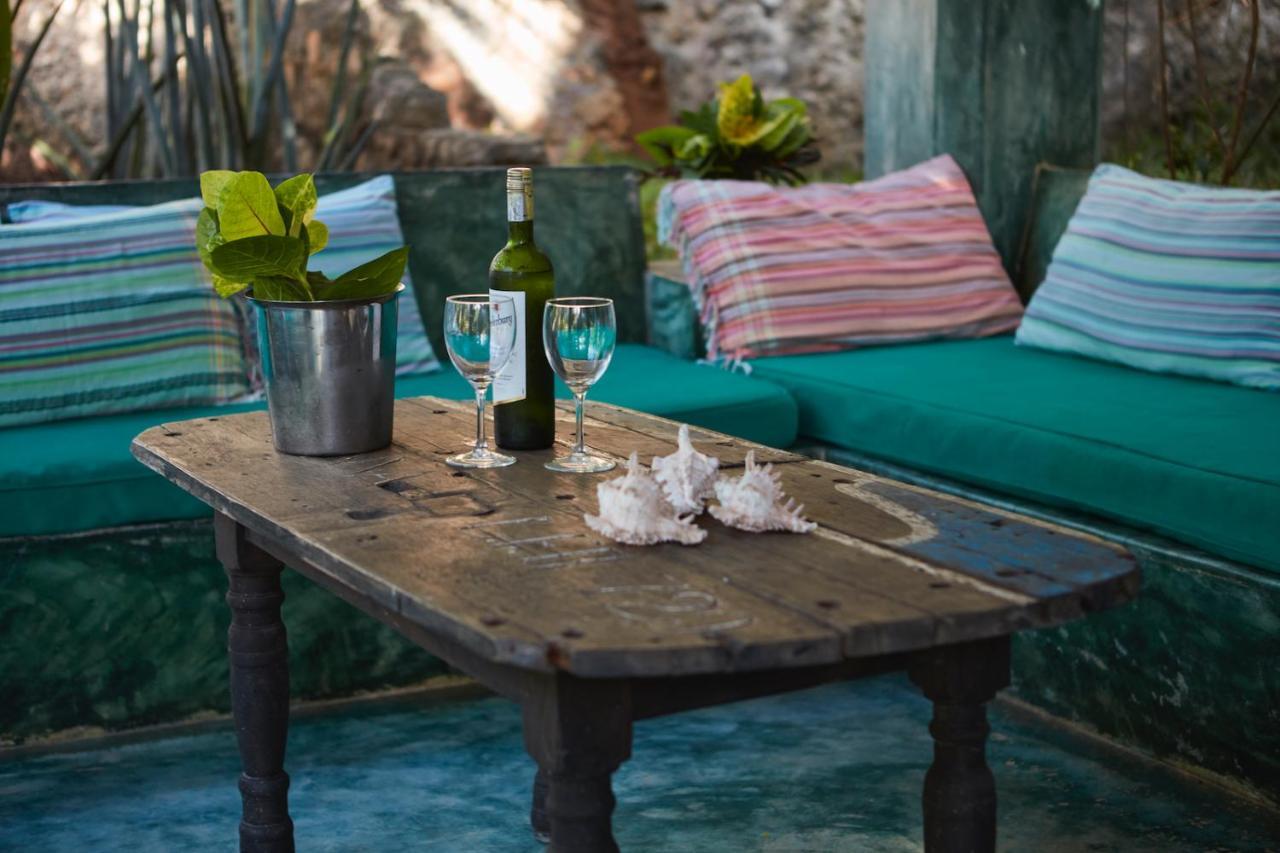 Banana House And Wellness Centre Hotel Lamu Exterior photo